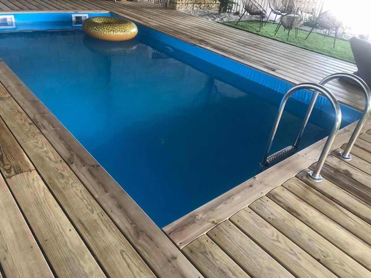 Le Petit Monty Gite Cote Jardin Saint-Malo-du-Bois Екстер'єр фото