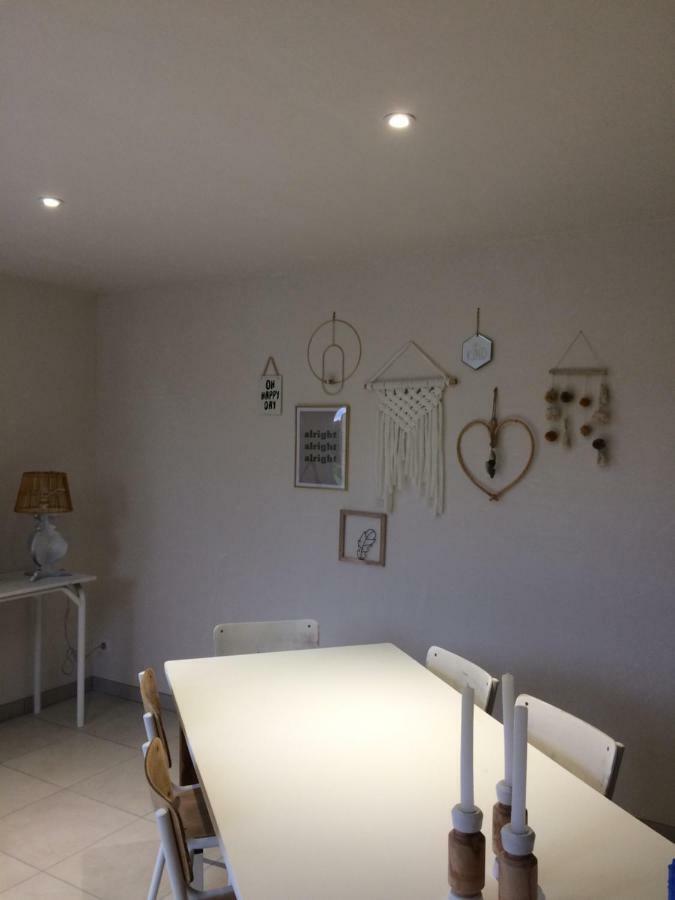 Le Petit Monty Gite Cote Jardin Saint-Malo-du-Bois Екстер'єр фото